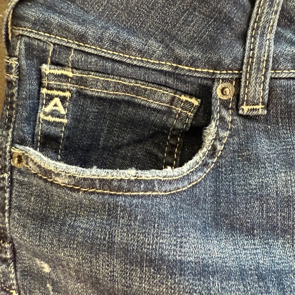 NEW Ariat Women's Dark Blue Flare Leg Jeans | 29R - Picture 3 of 7